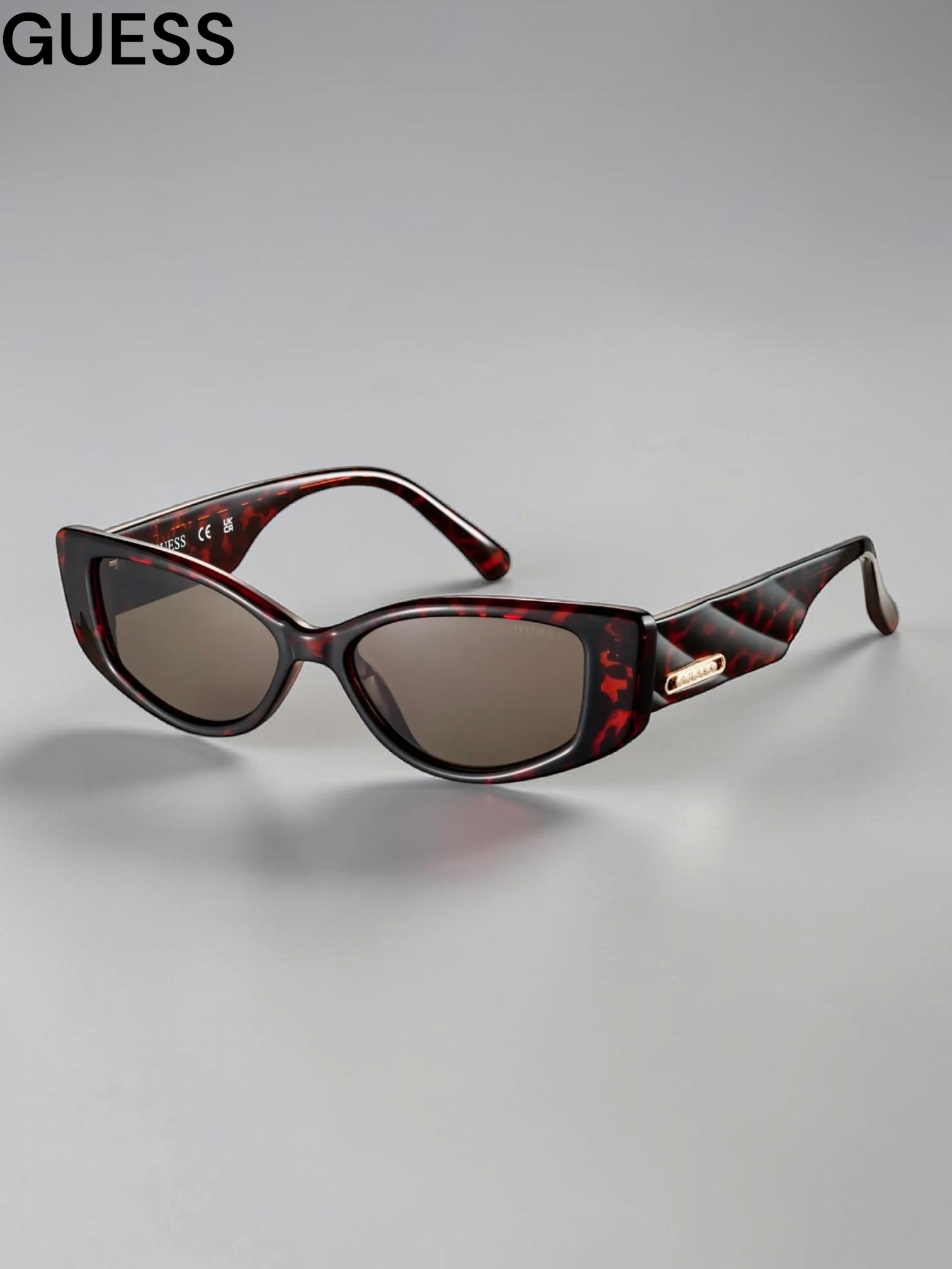 Guess 59mm Navigator Sunglasses