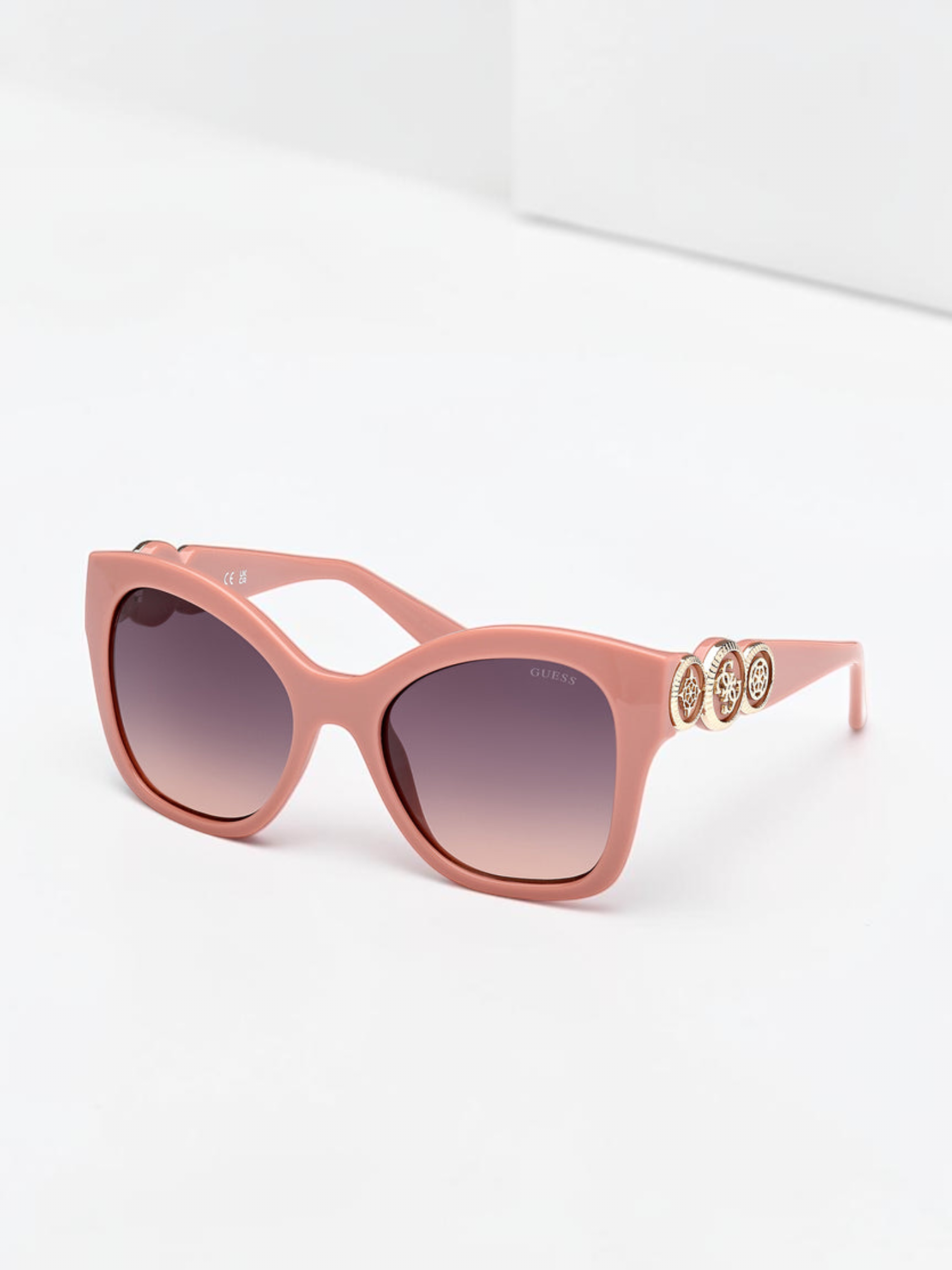 Immediate Guess 
Gradient  Butterfly Ladies Sunglasses
Item No. GU00197