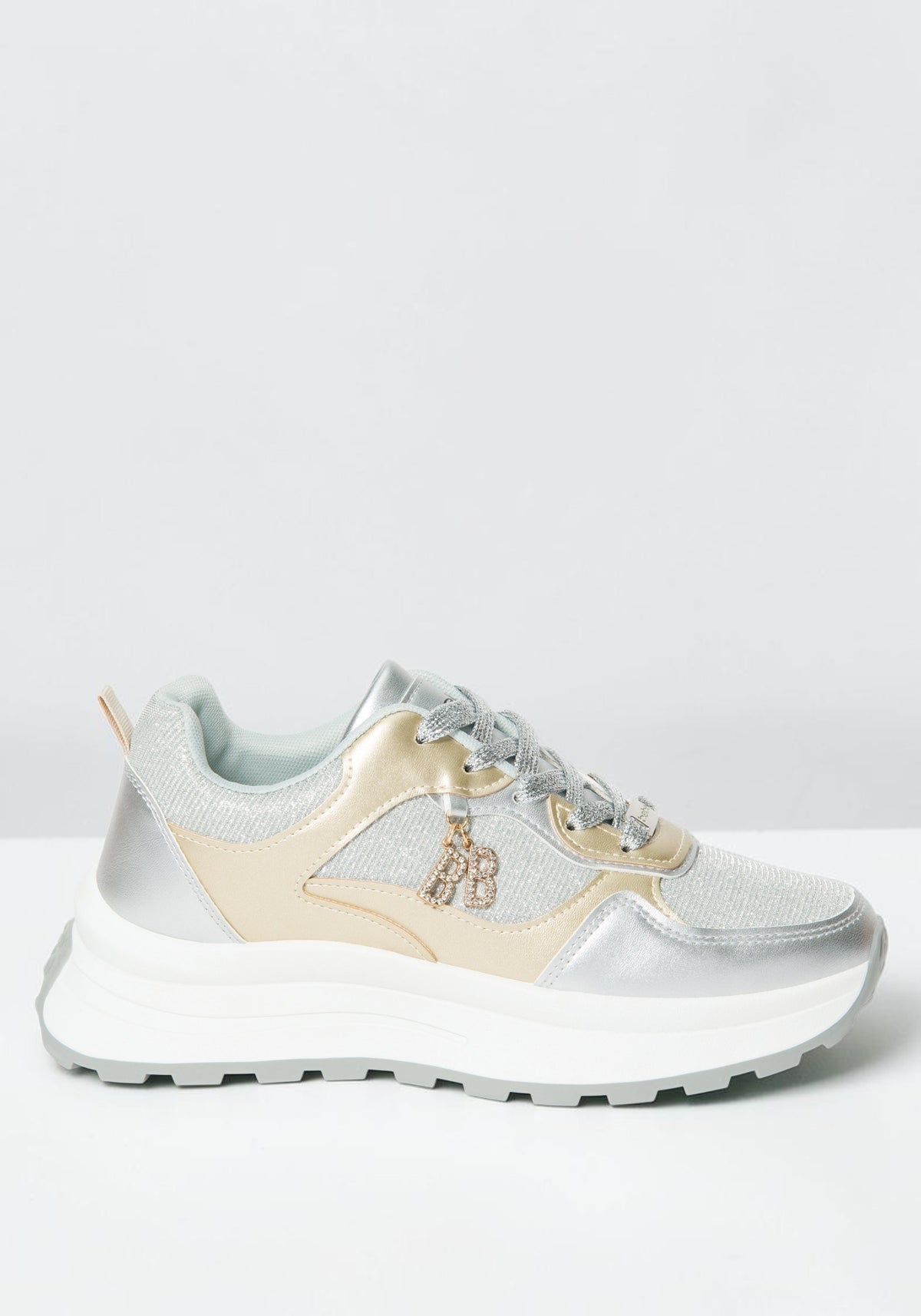 Della Sneaker