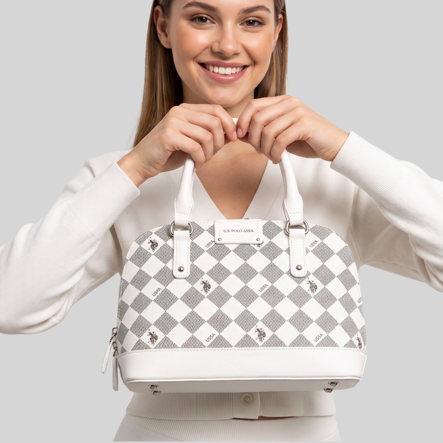DIAMOND SIGNATURE DOME BAG WITH CROSSBODY STRAP,27A177-AA00A