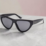 Guess
Smoke Cat Eye Ladies Sunglasses