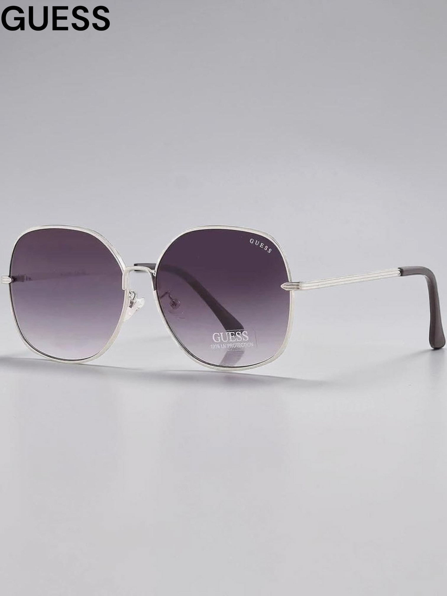 GUESS  GF0385 Round Sunglasses