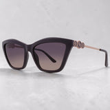 Guess
Smoke Gradient Rectangular Ladies Sunglasses
Item No. GU00199 20B 56