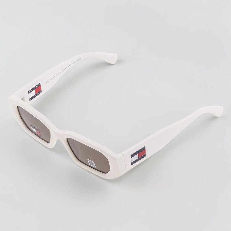 Tommy Hilfiger
Geometric Sunglasses,
TJ 0099/S
