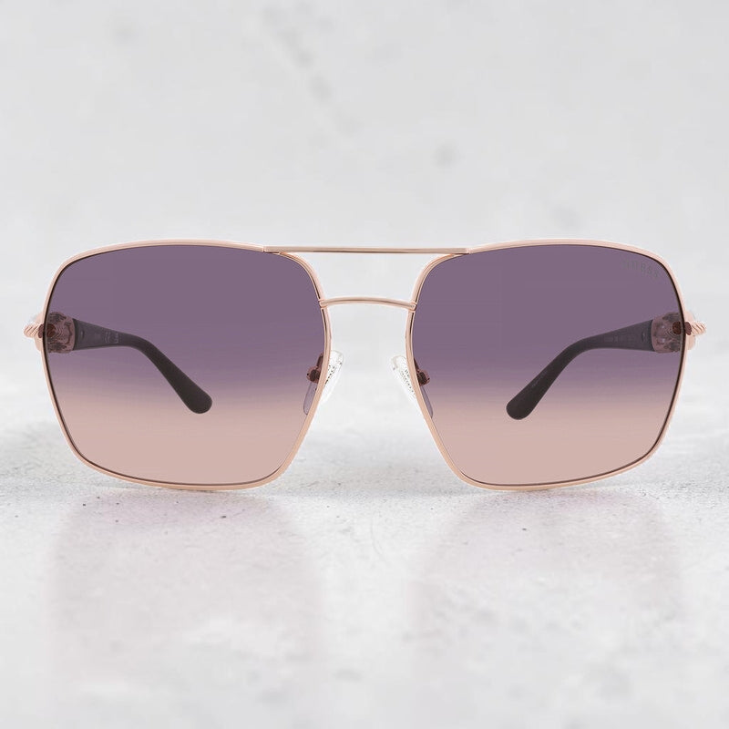 Guess
Smoke Gradient Navigator Ladies Sunglasses
Item No. GU00159 28B 63