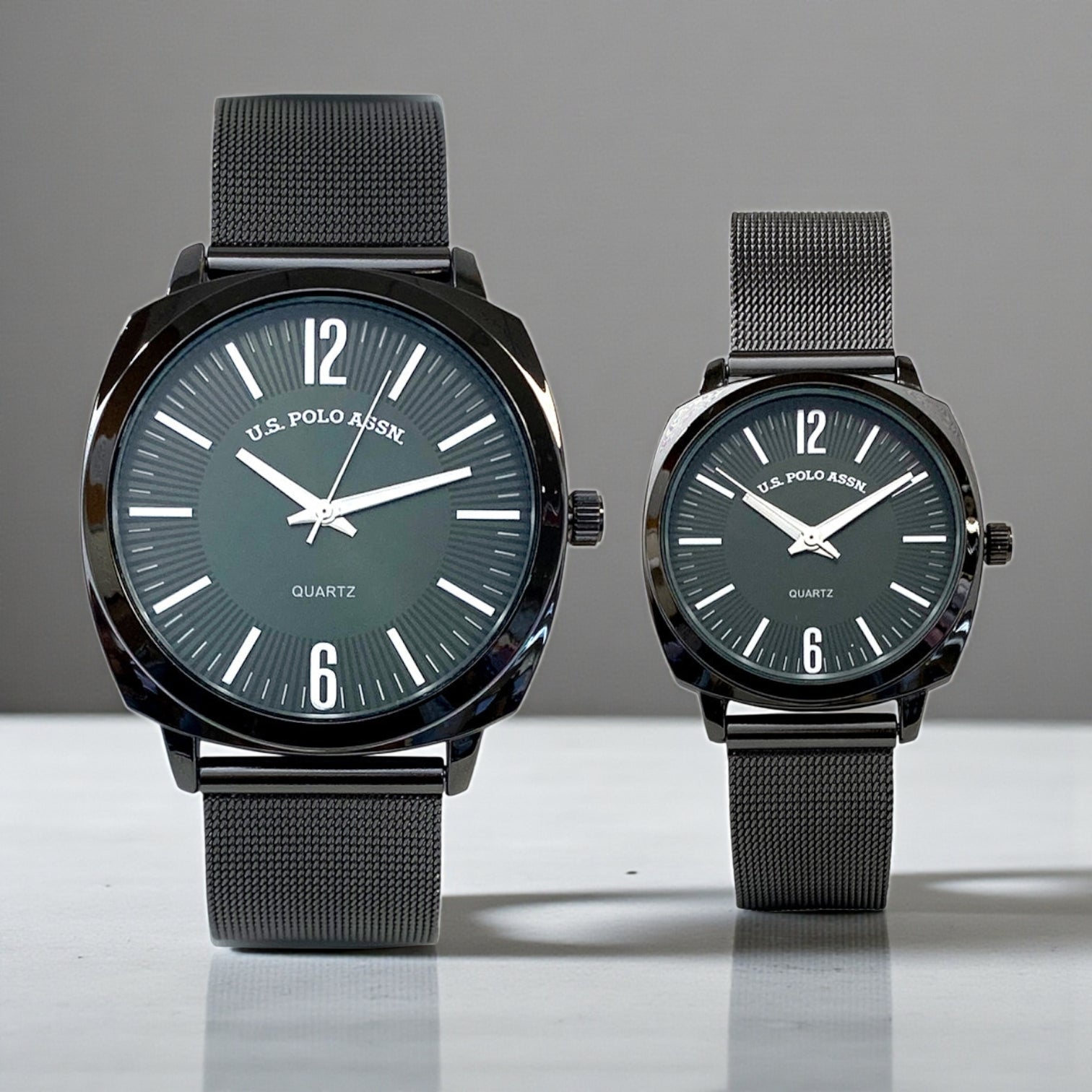 HIS AND HERS GUNMETAL MESH STRAP WATCH SET,USC2719UO