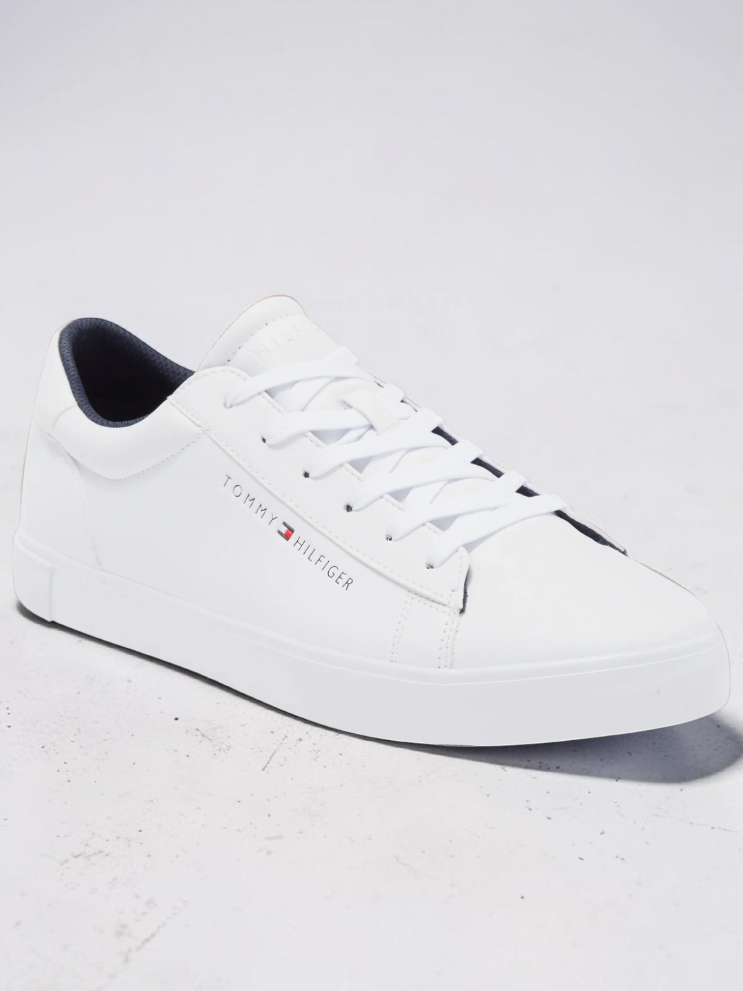 TH Ribby Low Top Sneaker
