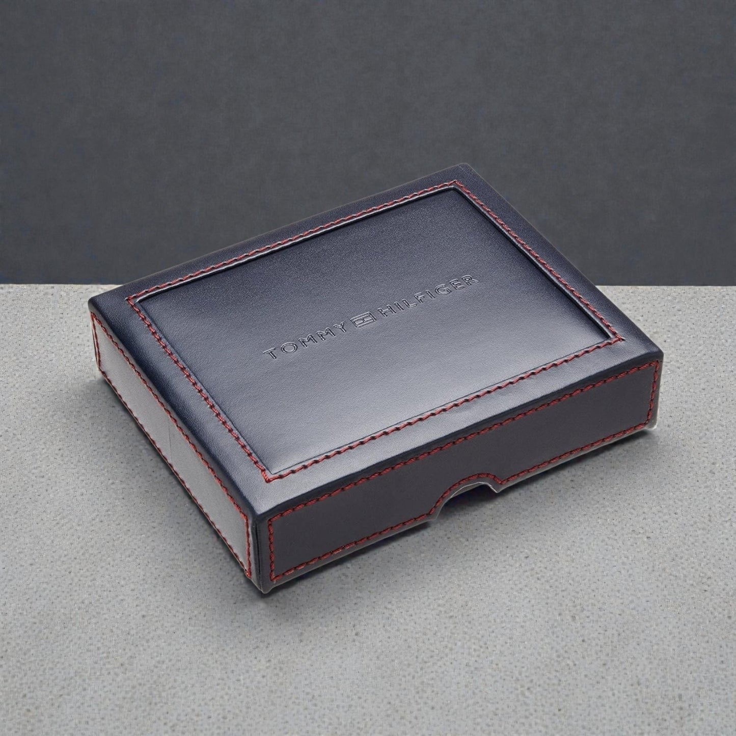 Tommy Hilfiger Men's Passcase Wallet with Removable ID Window