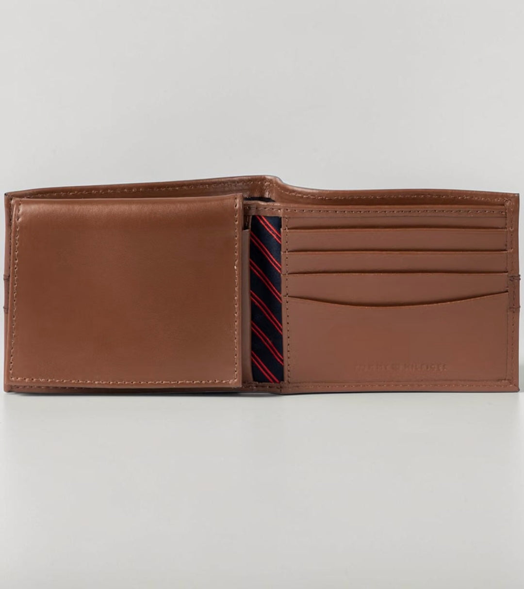 Tommy Hilfiger Men's leather wallet