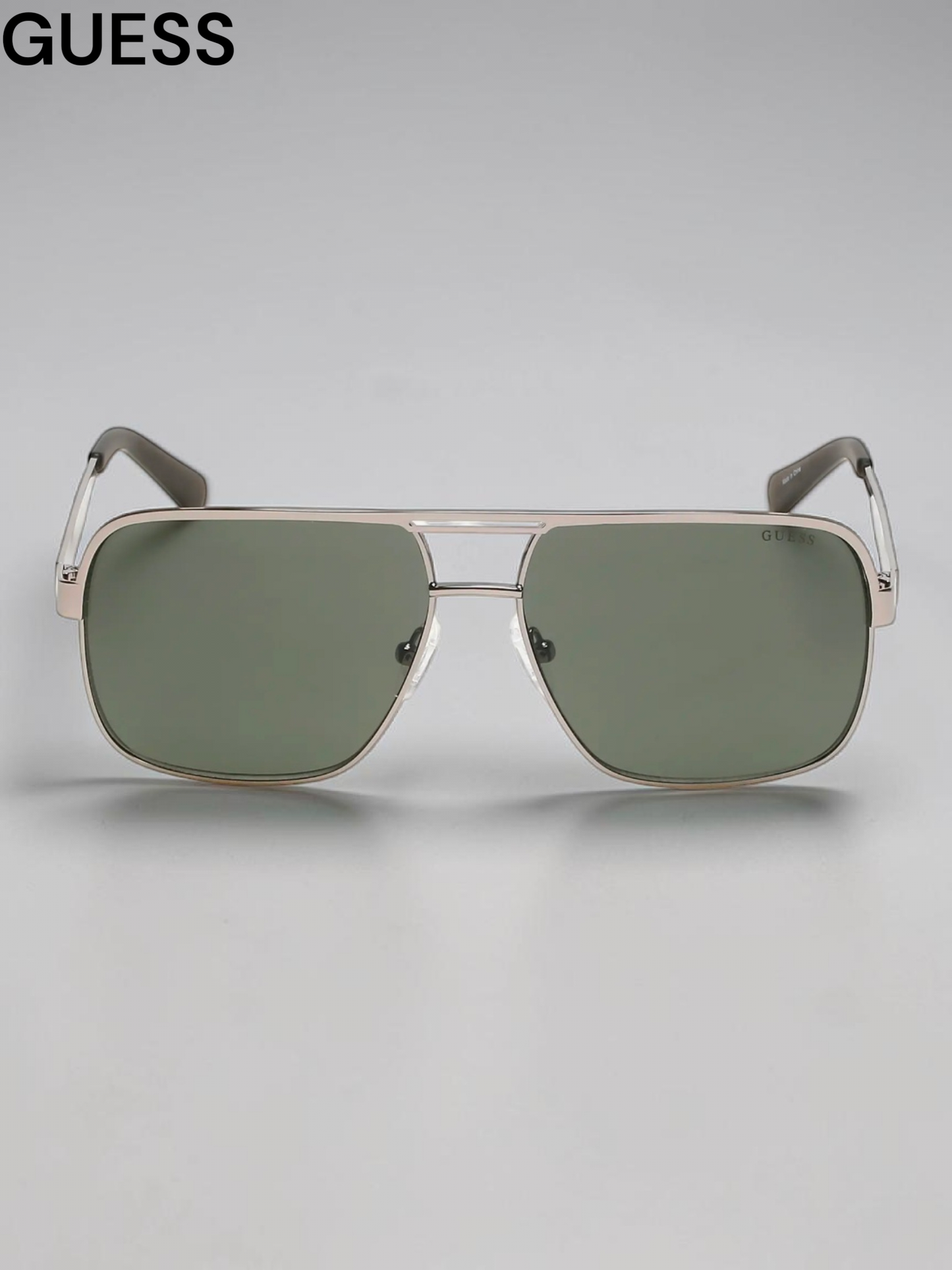 Guess 59mm Navigator Sunglasses