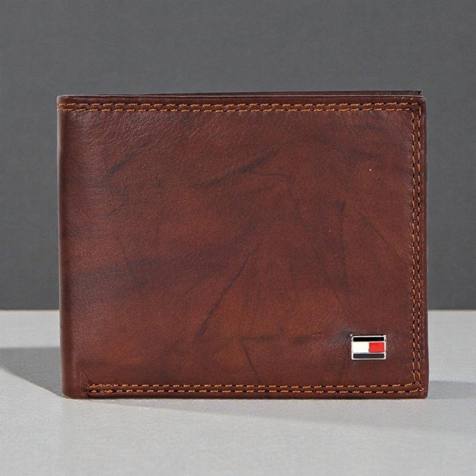 Tommy Hilfiger Men's Passcase Wallet with Removable ID Window