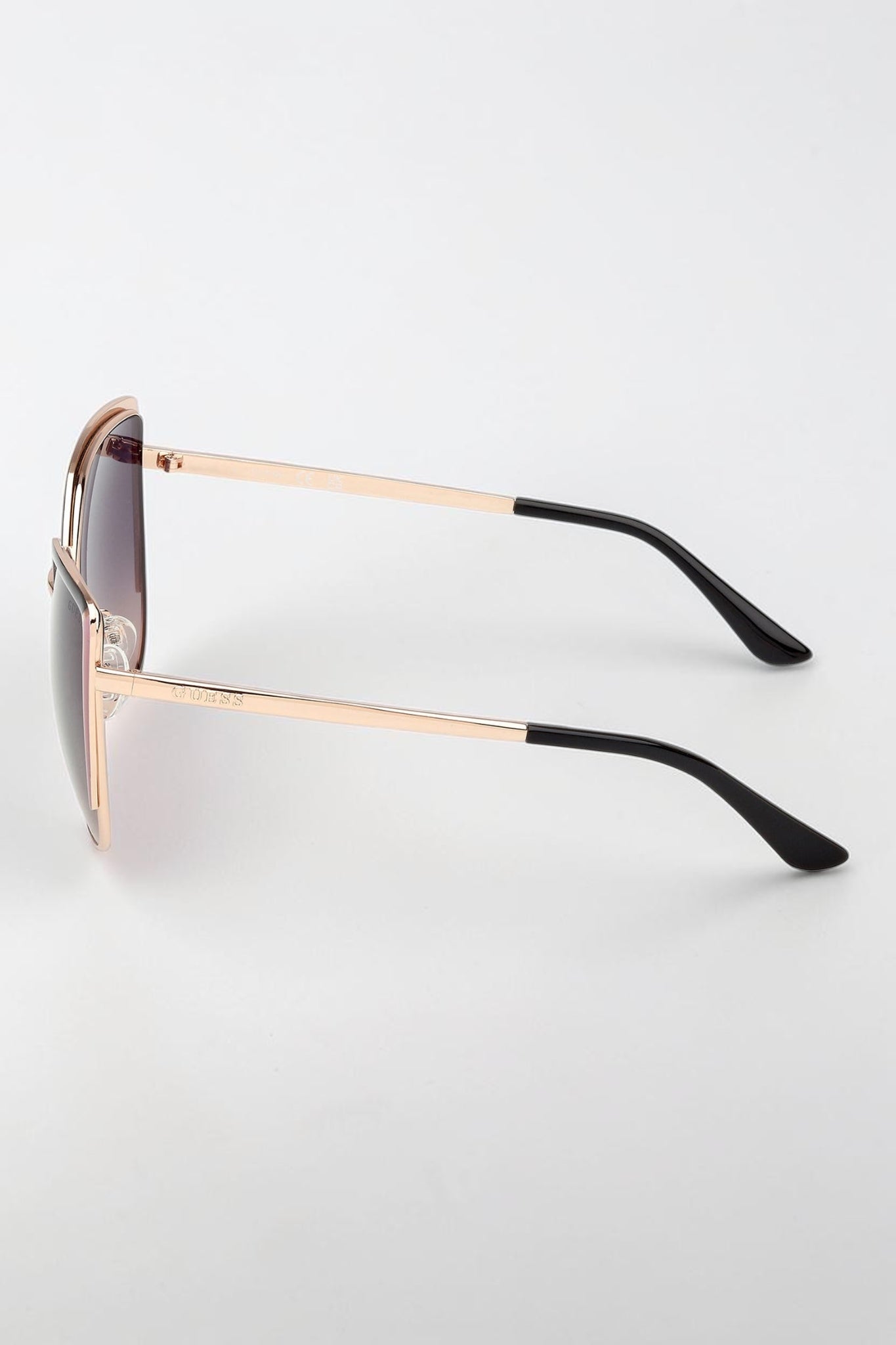 GUESS Cat Sunglasses