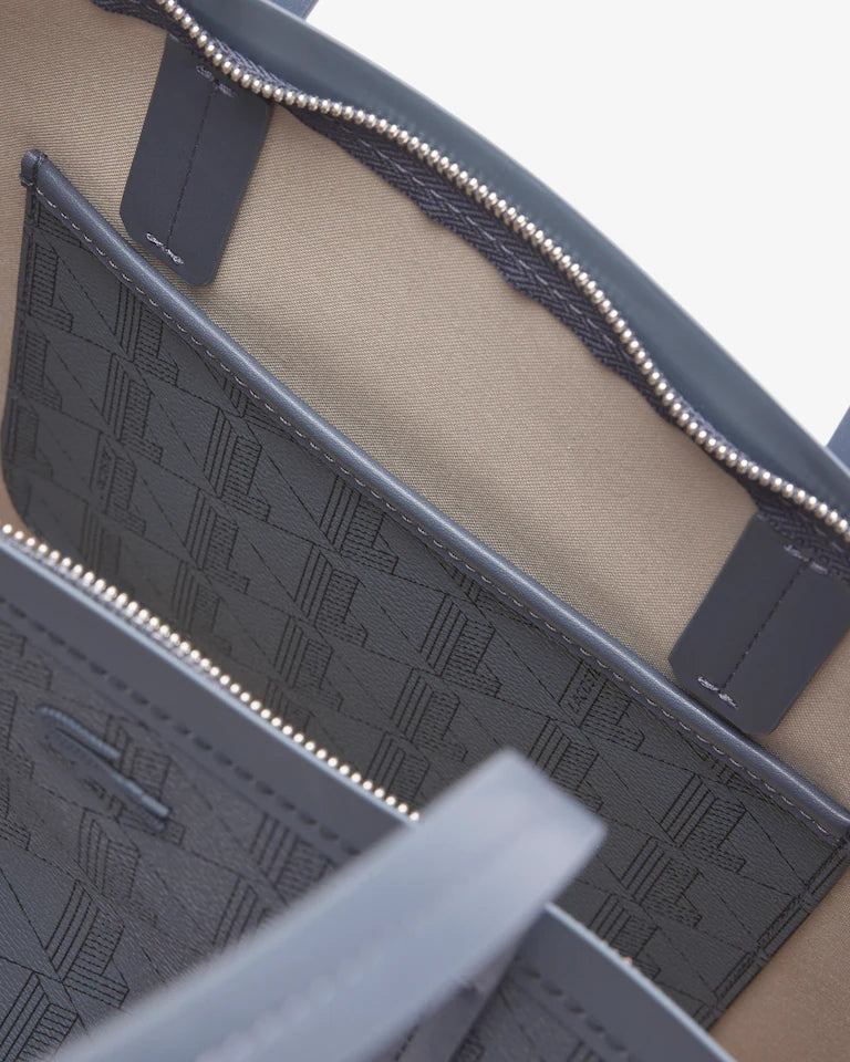 Large Zely Grained Tote & Pouch