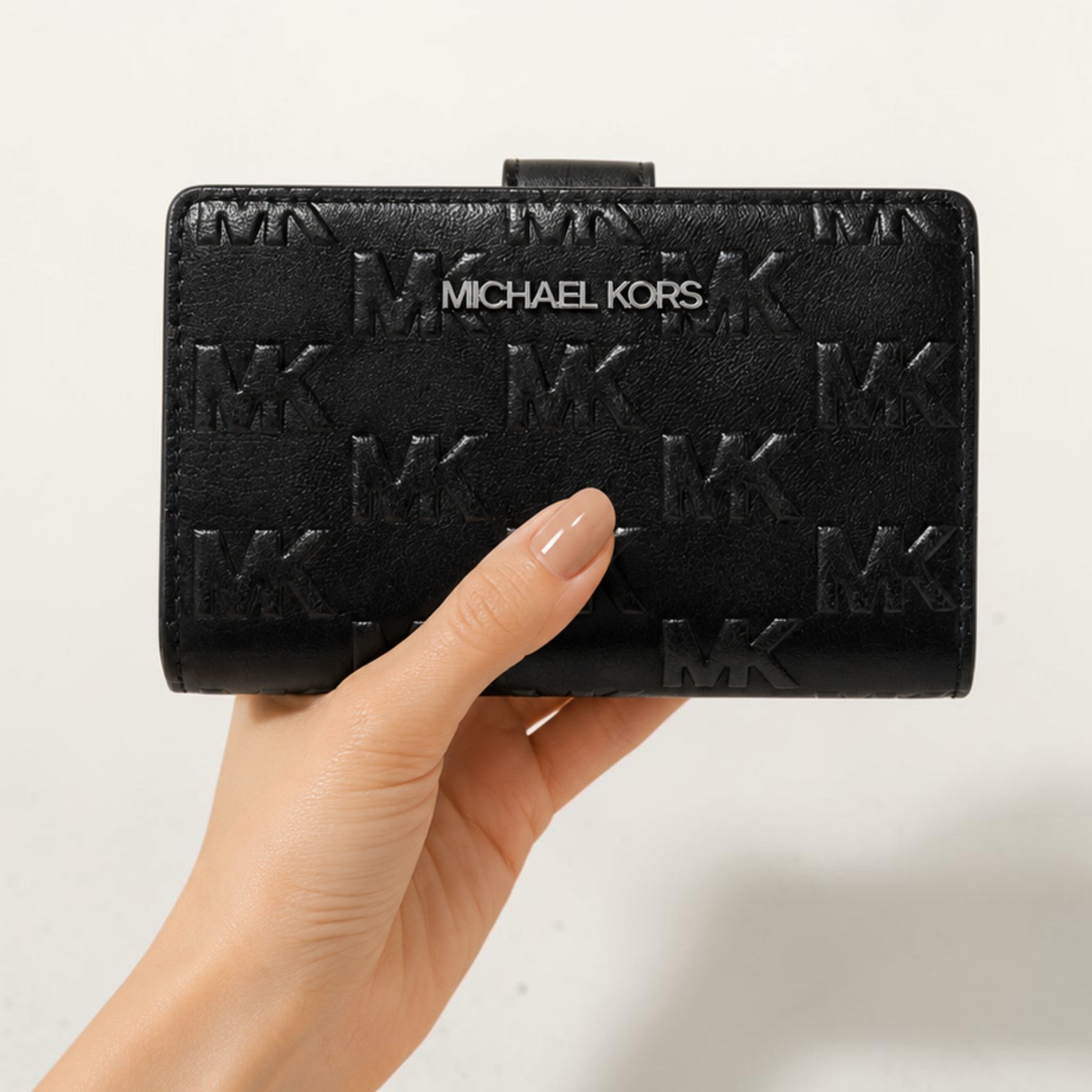 Michael Kors Jet Set Travel Medium Logo Embossed Wallet,35F6STVF6Y