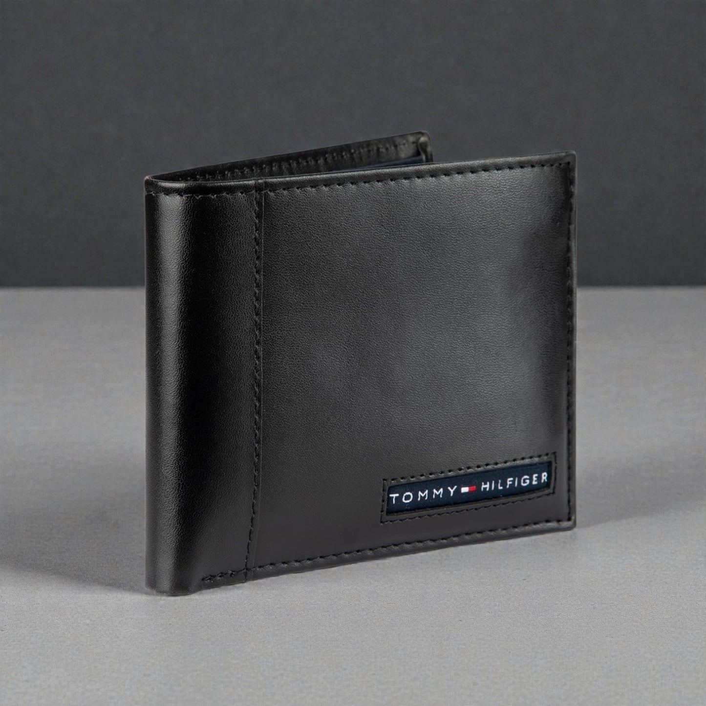 Tommy Hilfiger Men's Passcase Wallet with Removable ID Window