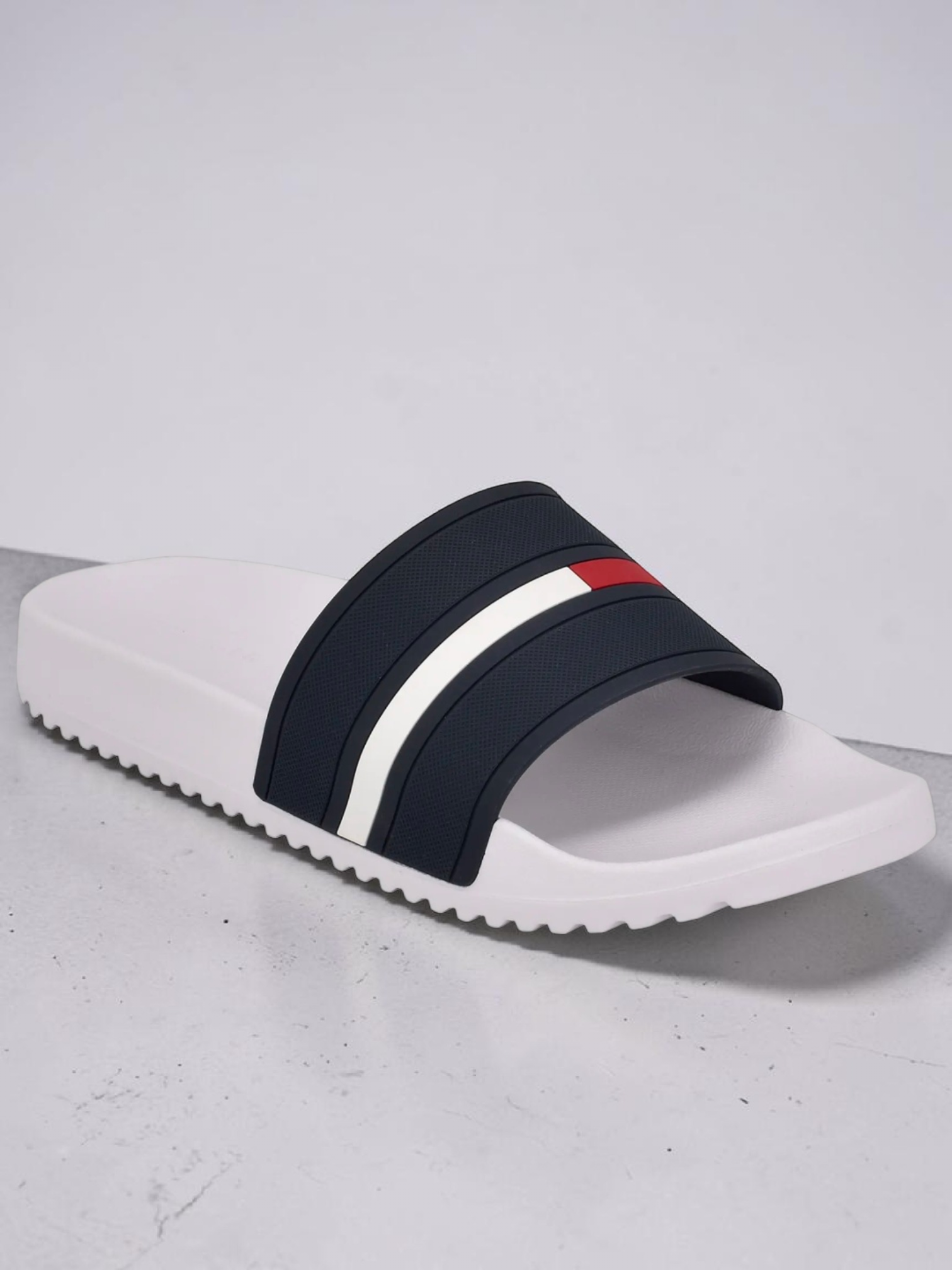 TH Redder Slide Sandal