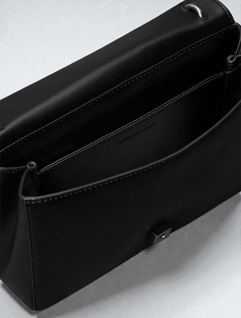 C.K Sculpted Impression Crossbody Bag 4K3035G