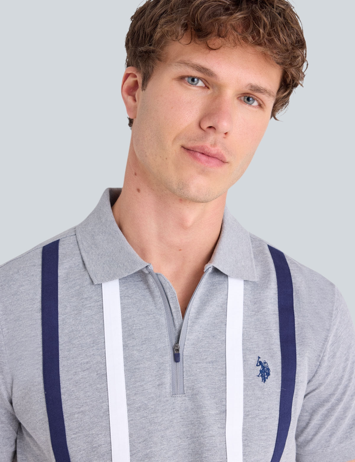 VERTICAL STRIPE JERSEY POLO SHIRT WITH ZIPPER
SKU: 11P0195-2W00A