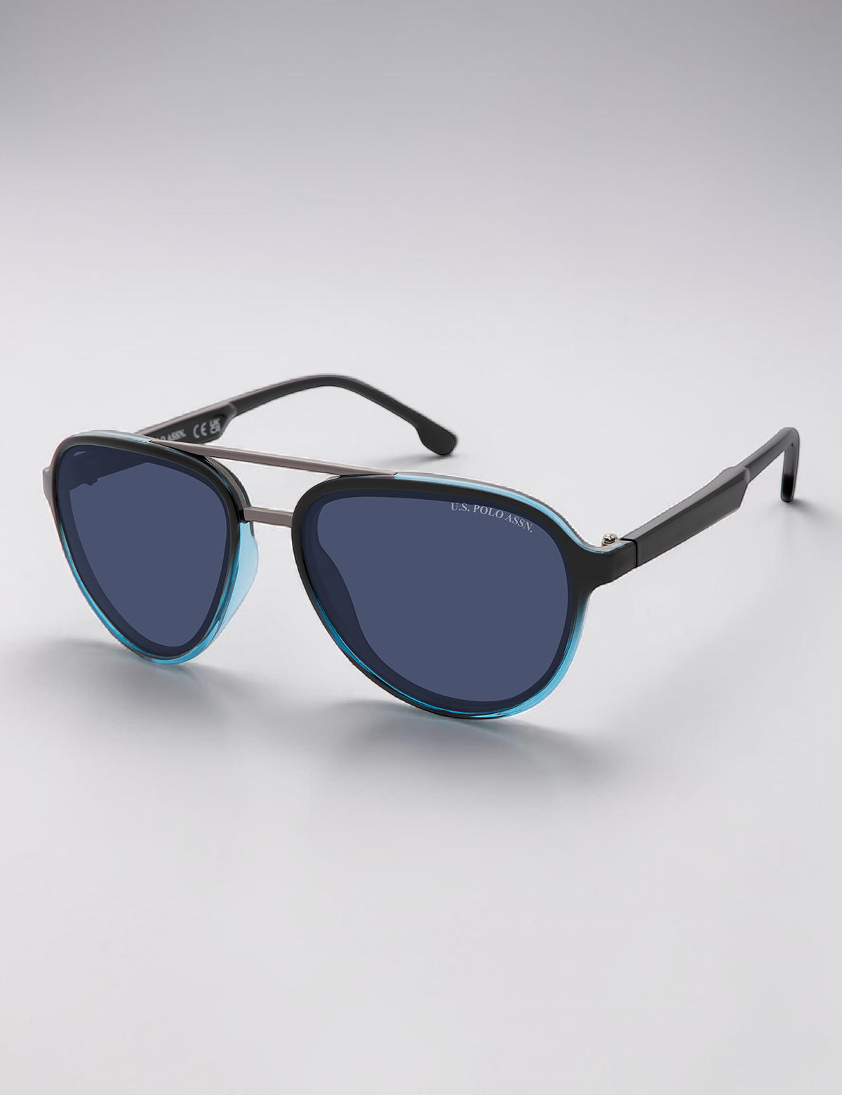 NAVIGATOR DUAL-BRIDGE AVIATOR SUNGLASSES
Serial PA3137-0000A