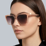 Guess 
Brown Gradient Square Ladies Sunglasses
Item No. GU00099 25F 55
