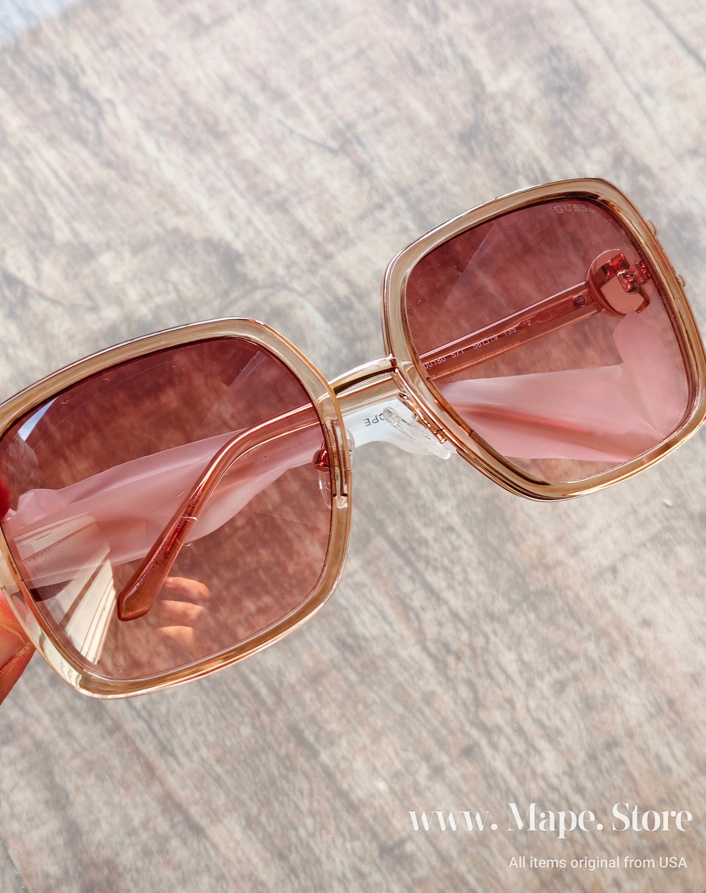 Immediate Bordeaux Gradient Square Ladies Sunglasses
Serial No GU00180