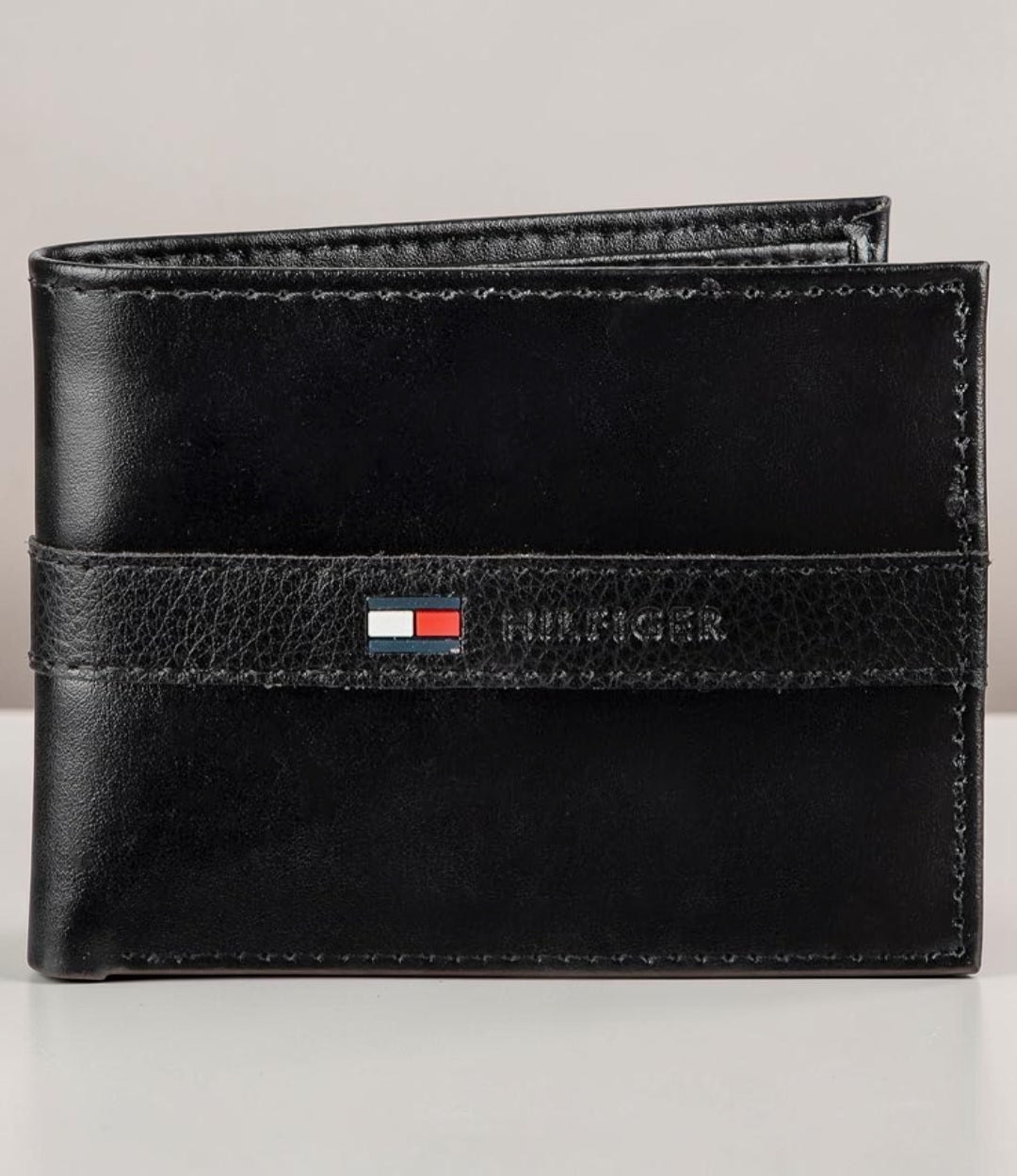 Tommy Hilfiger Men's leather wallet