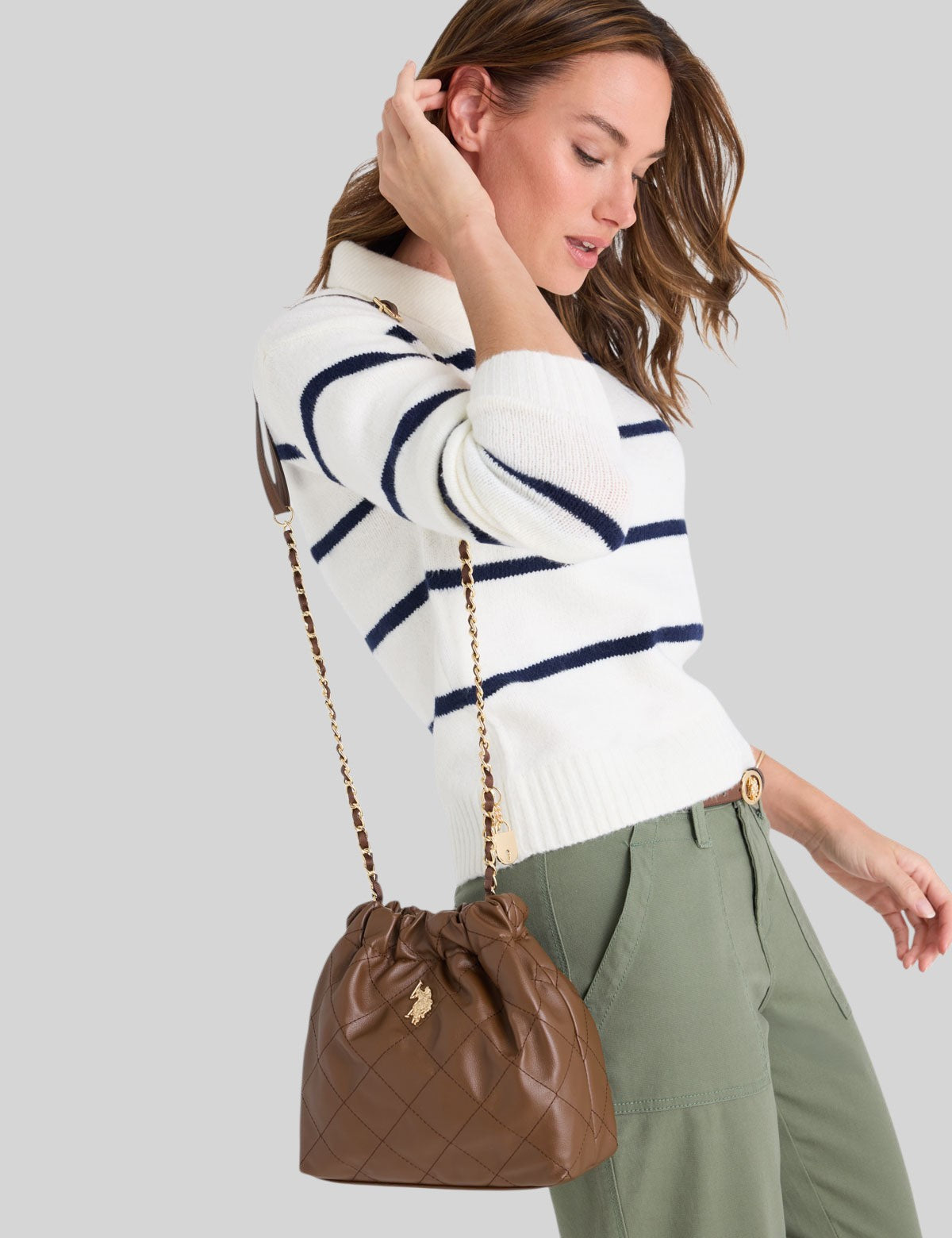 US.POLO.ASSN GOLDIE QUILTED LOCK CHAIN CROSSBODY,27V0143-AA00A