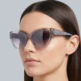 Smoke Gradient Cat Eye Ladies Sunglasses
Item No. GU00112 20B 56