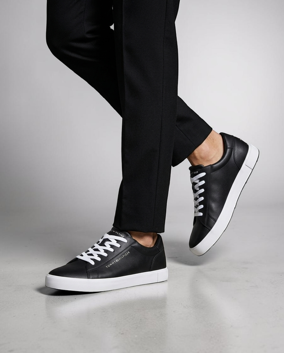 TH Ribby Low Top Sneaker