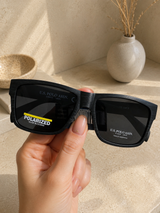Immediate POLARIZED FLAG BRANDED SPORT SUNGLASSES
Serial PA3018M-0000A