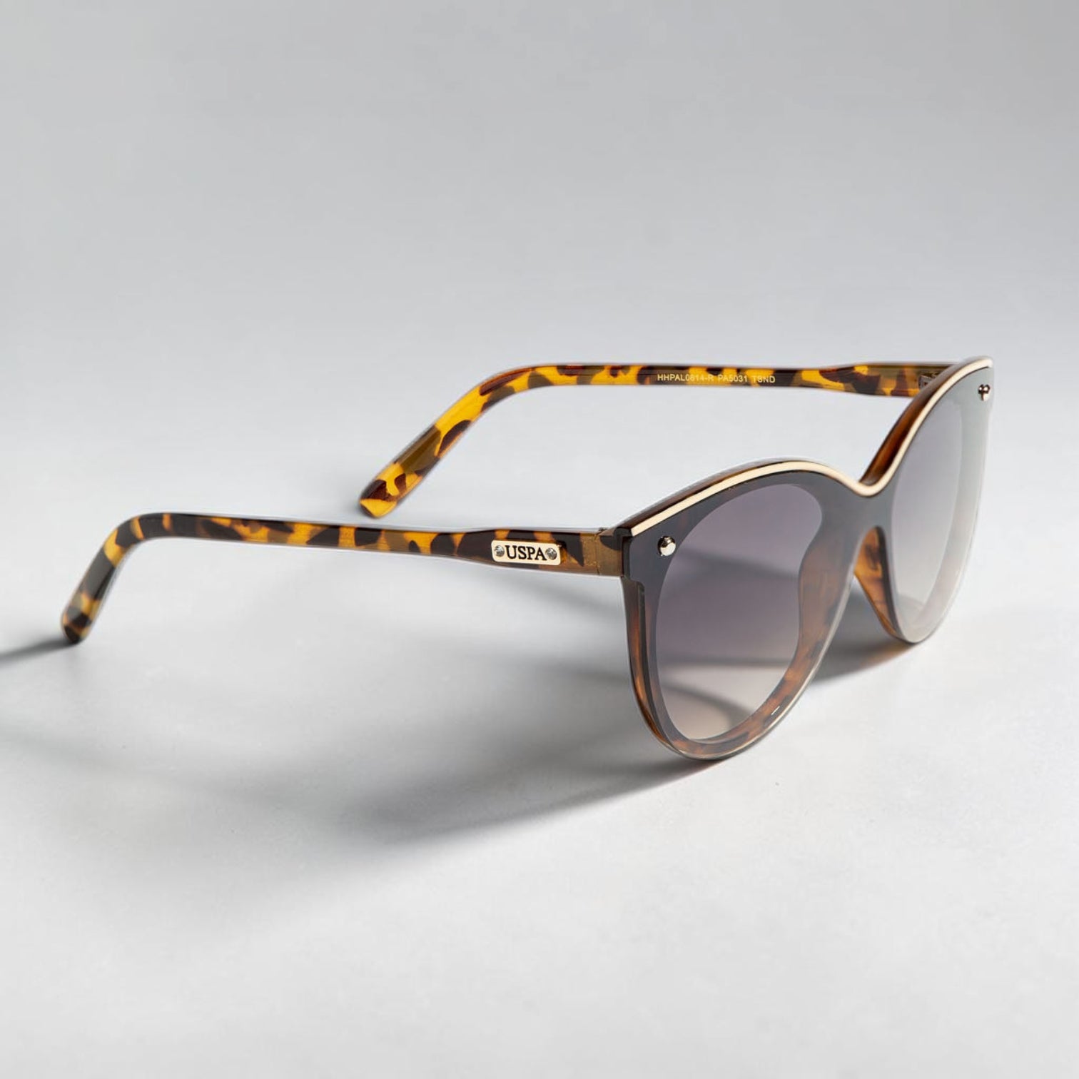LADIES CAT-EYE SHIELD ENAMEL TOP RIM SUNGLASSES,PA5031