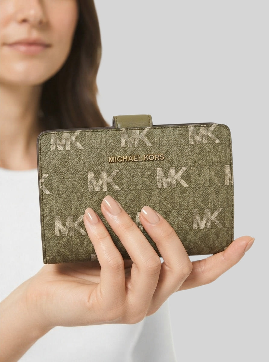 Jet Set Travel Medium Signature Logo Billfold Wallet,35F6STVF6V