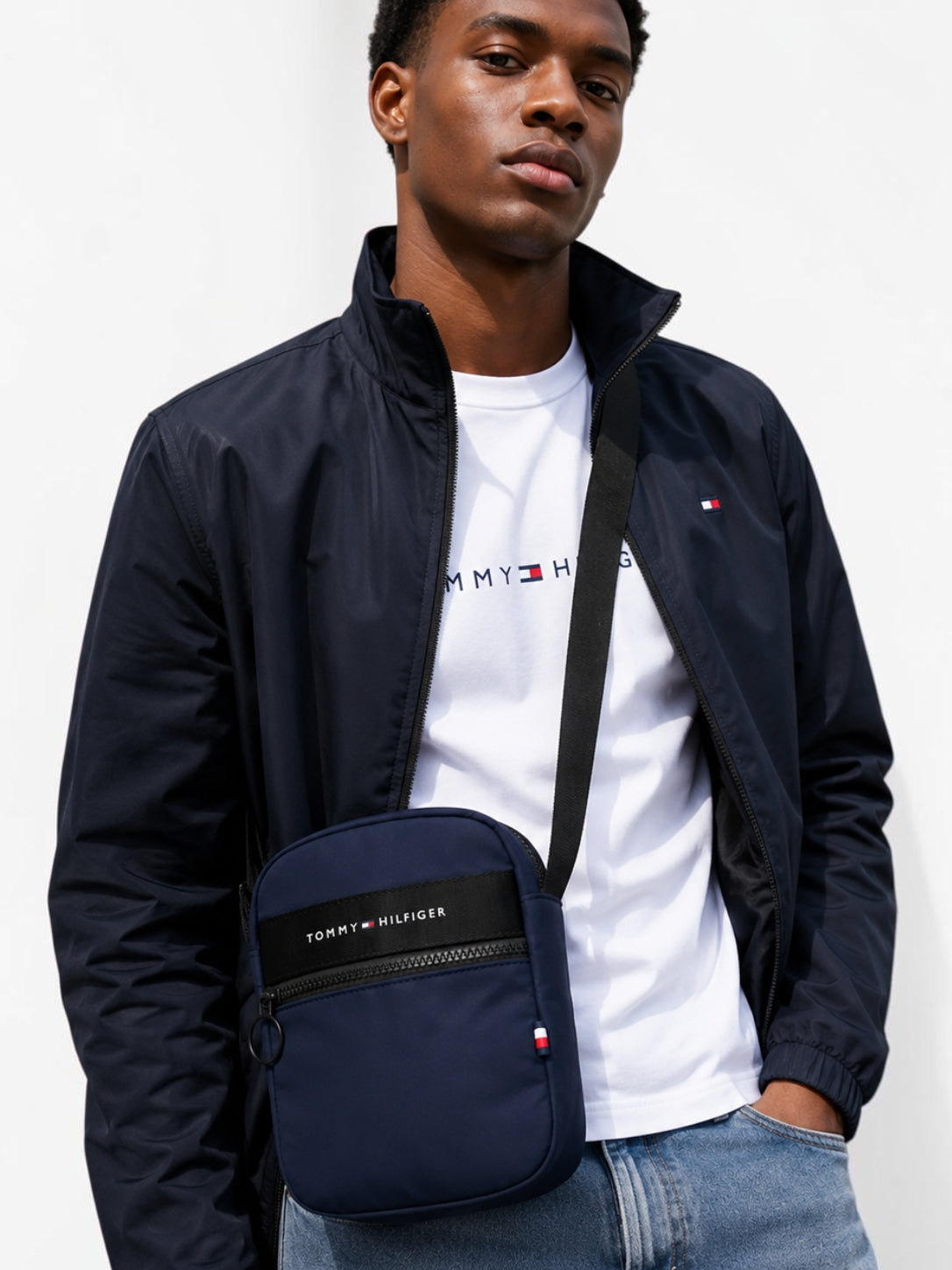 Hilfiger Logo Textured  Reporter Bag