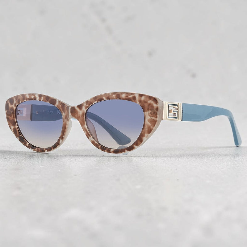 Guess
Blue Gradient Cat Eye Ladies Sunglasses
Item No. GU7849 92W 51