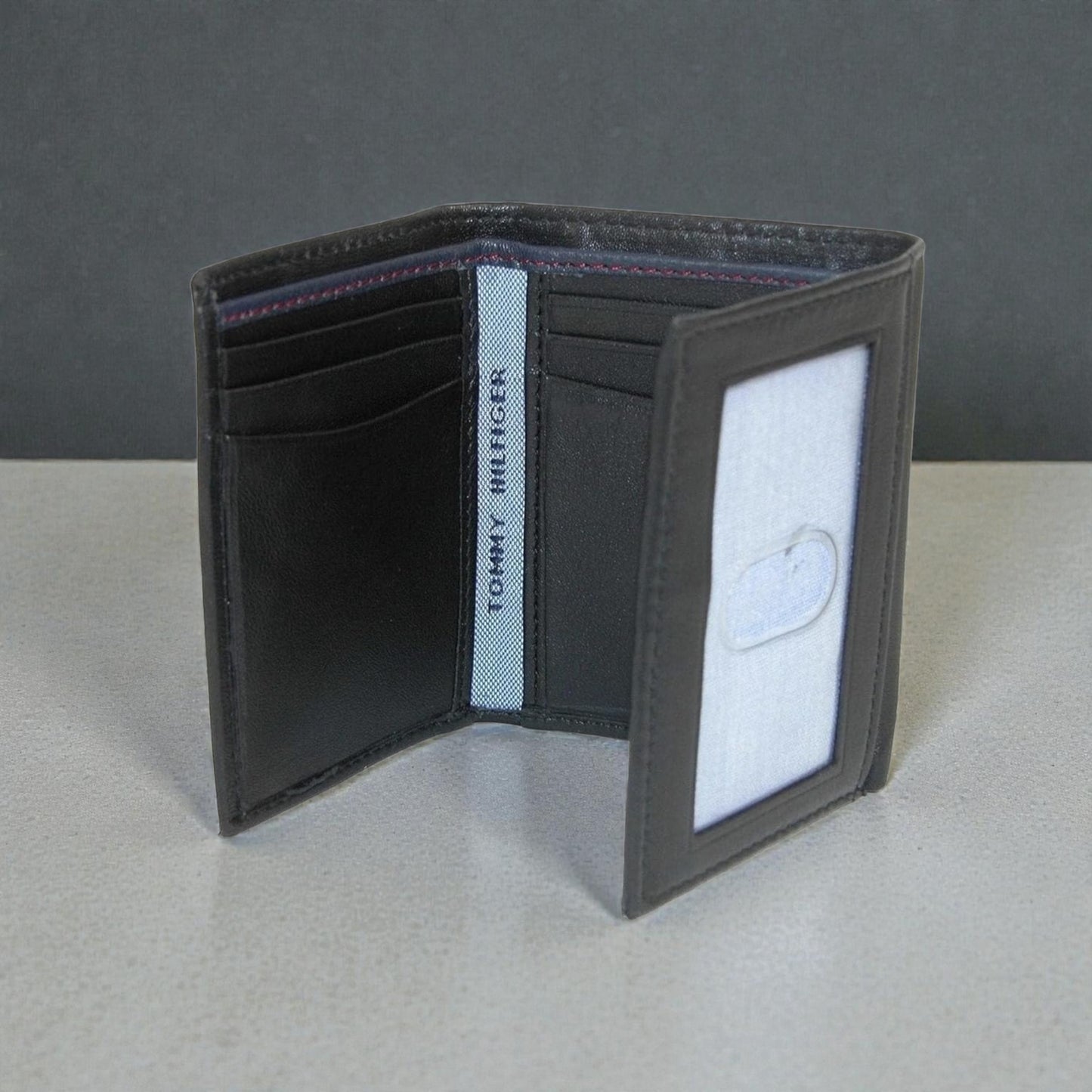 Tommy Hilfiger Men's Trifold Wallet