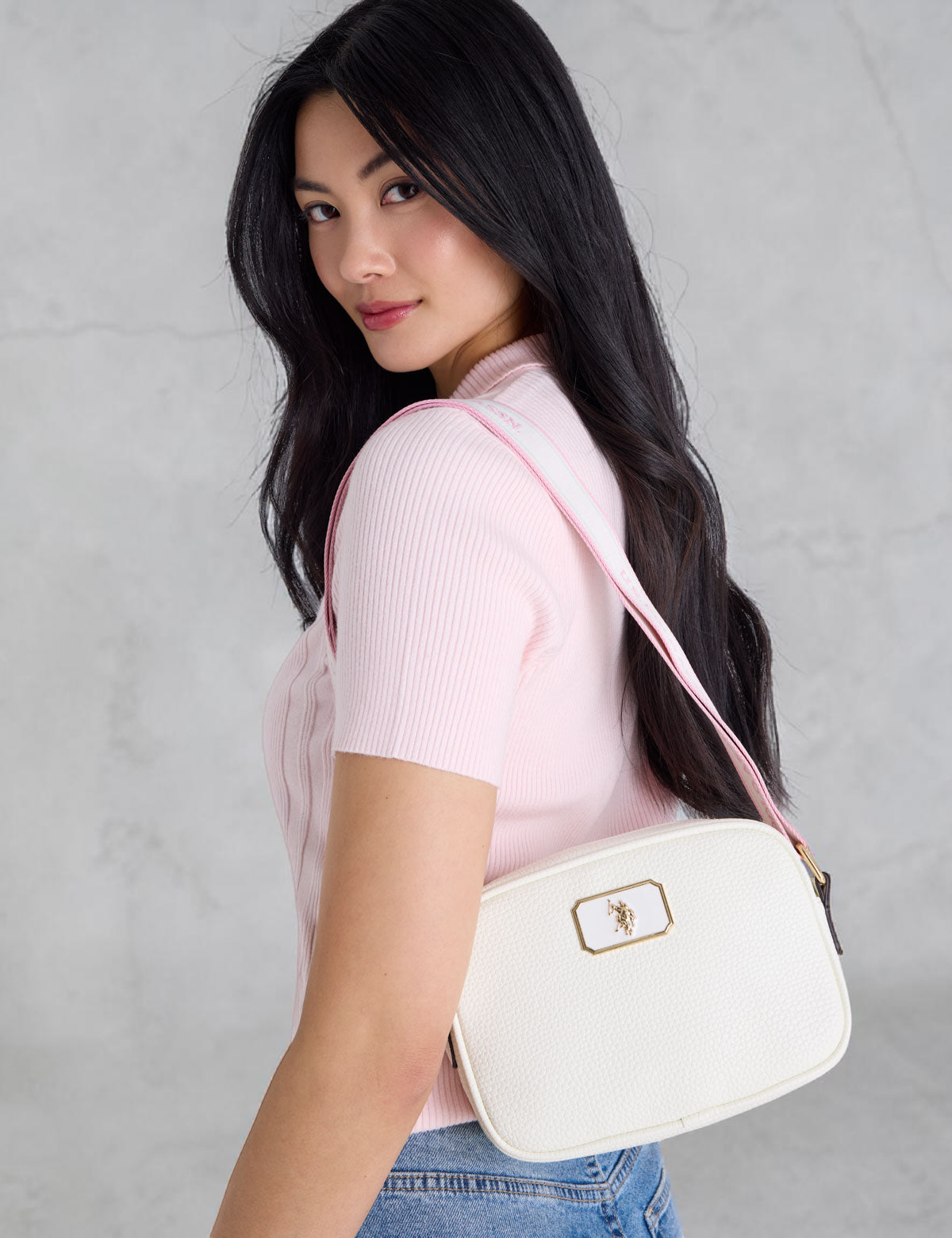 ENAMEL PLATE CLASSIC ZIP CROSSBODY BAG Serial 27V0087-AA00A