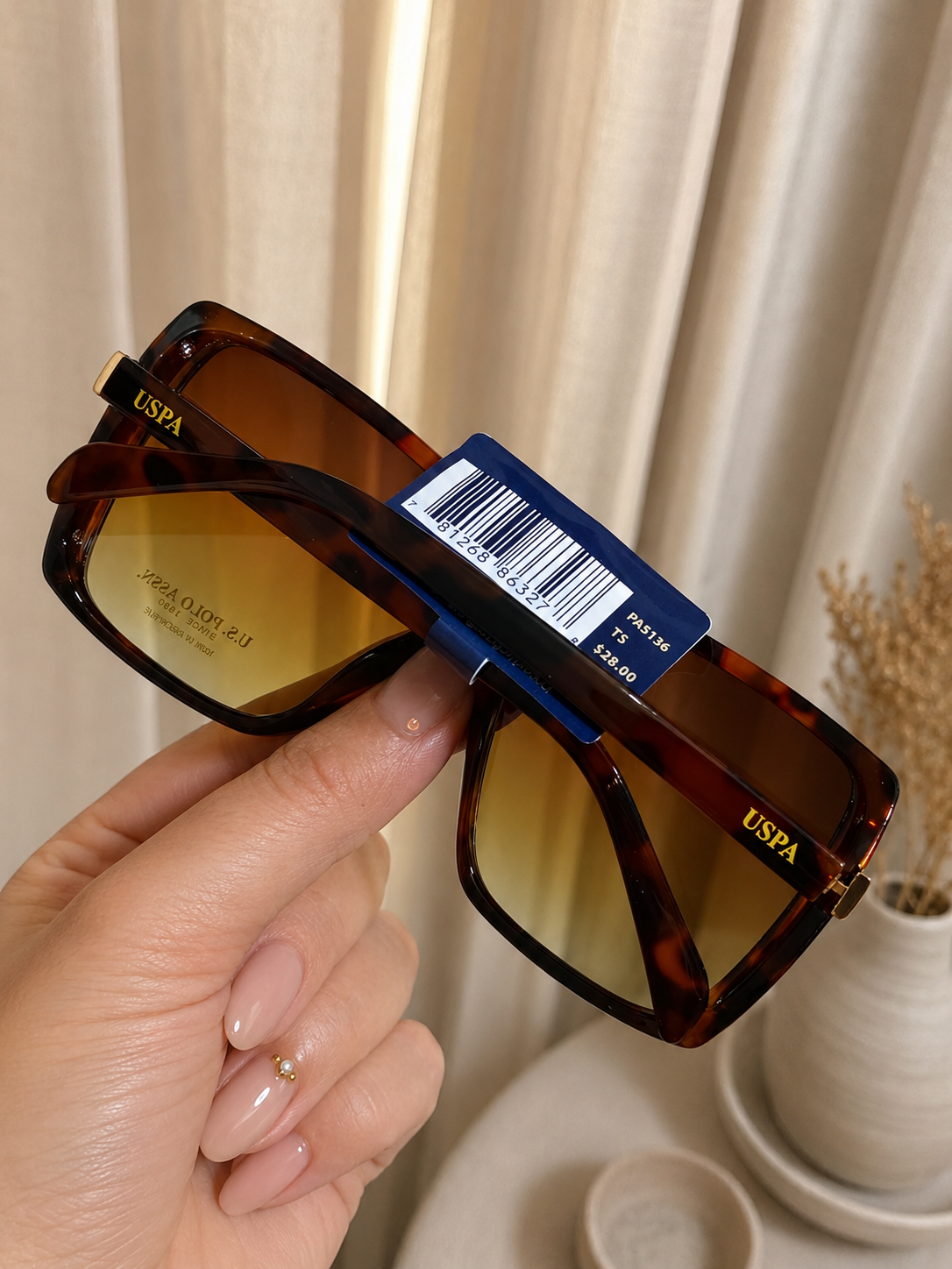 Immediate LADIES SQUARE GRADIENT SUNGLASSES  Serial PA5136-0000A