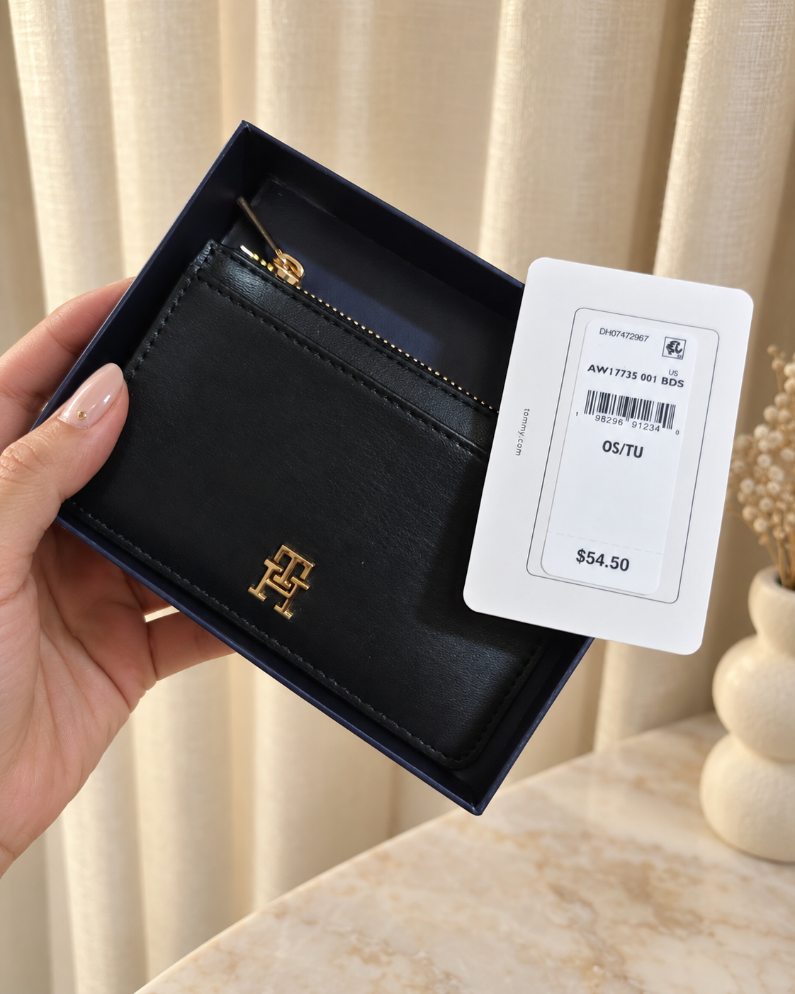Immediate Tommy Hilfiger Monogram Logo Zip Cardholder
