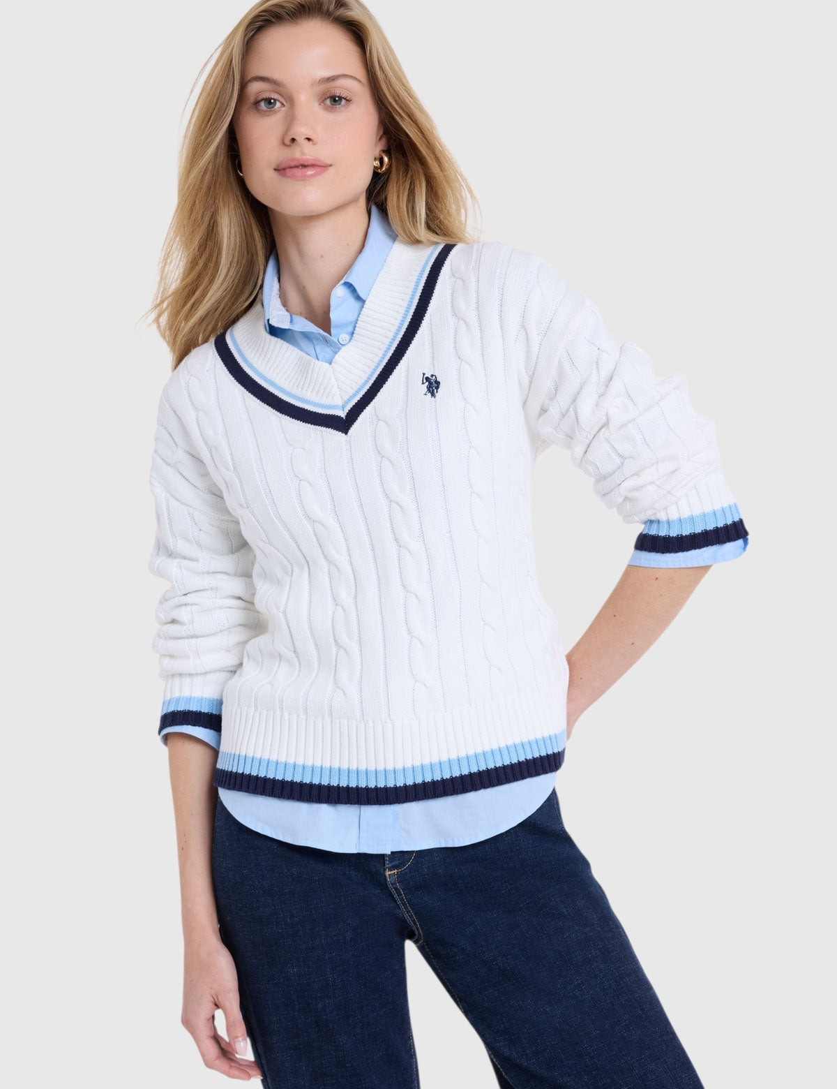 US.POLO.ASSN VARSITY STRIPE V-NECK CABLE SWEATER,21W0019-ER00A