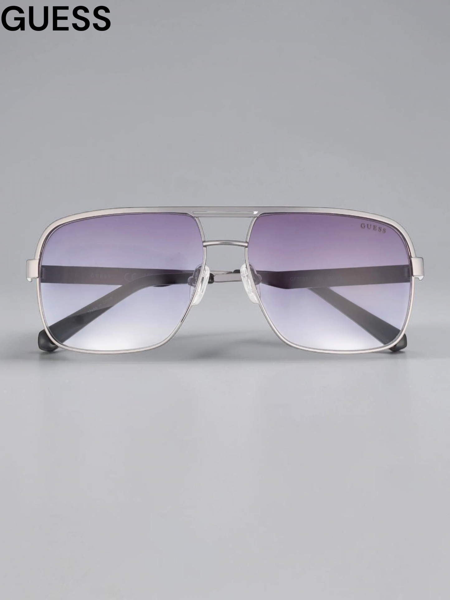 Guess 59mm Navigator Sunglasses