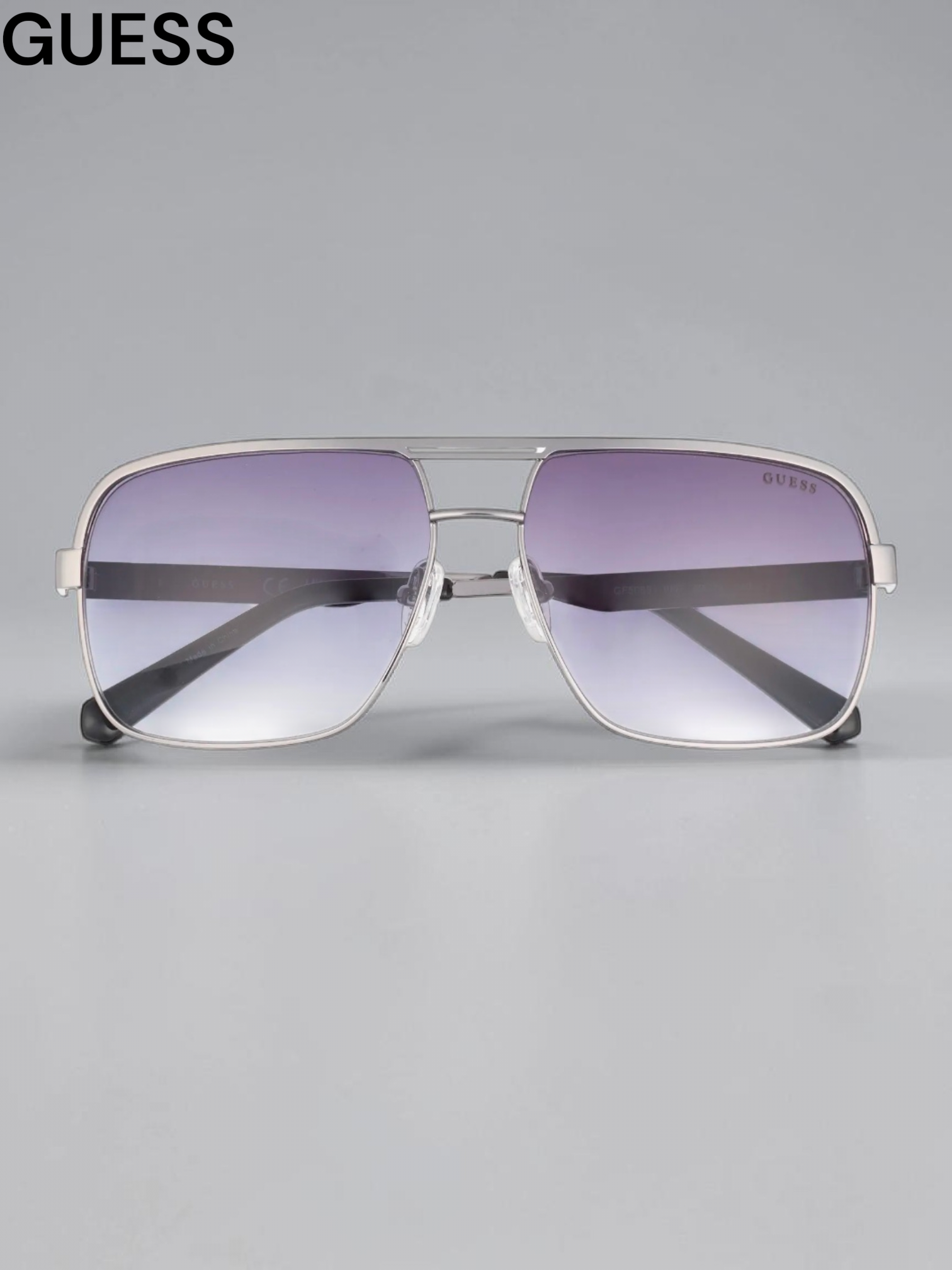 Guess 59mm Navigator Sunglasses