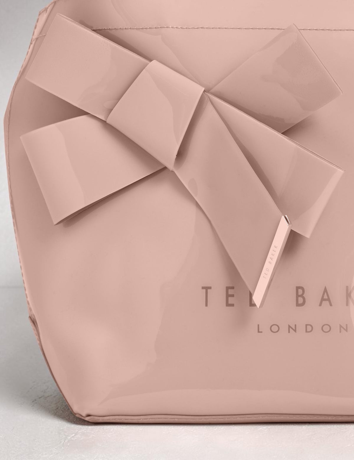 T.e.d B.a.k.er women Medium Nicon bags