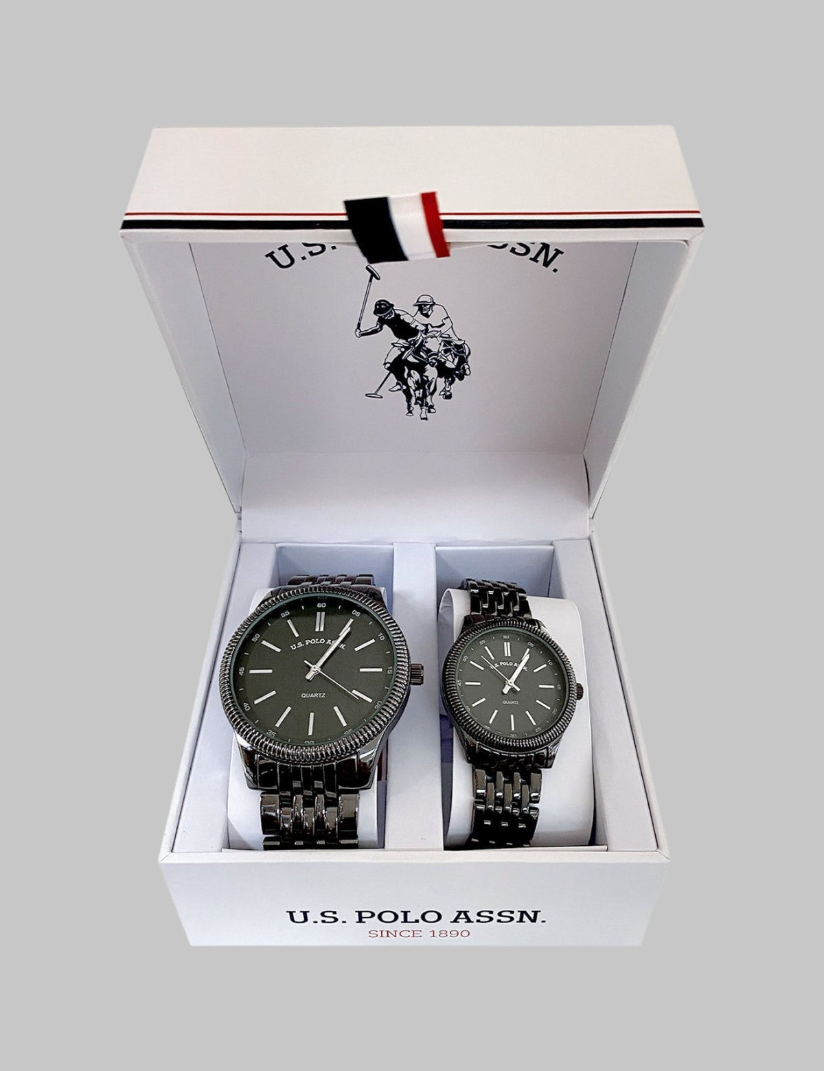 HIS AND HERS GUNMETAL LINK WATCH SET
SKU: USC2729UO-0000A