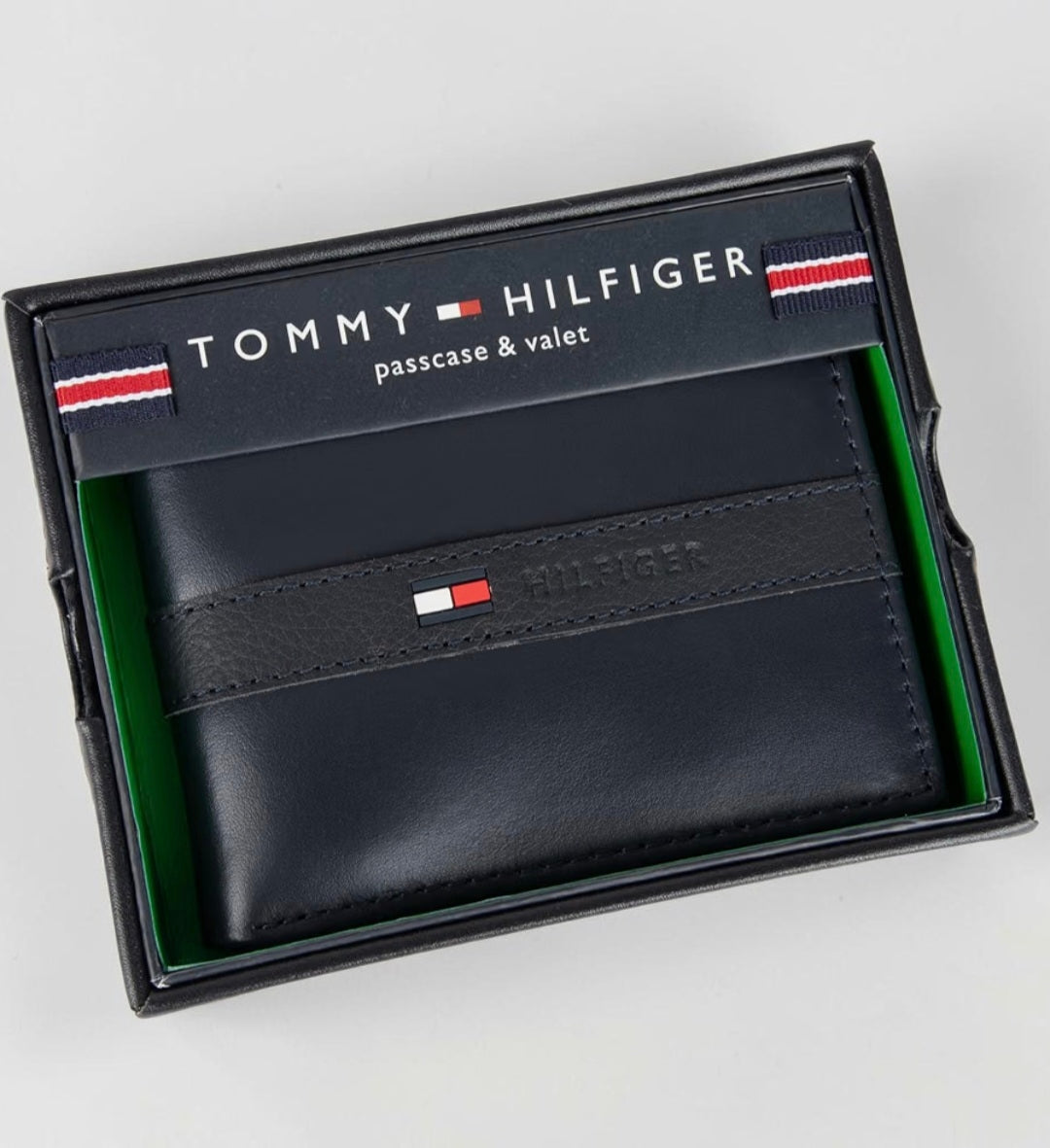 Tommy Hilfiger Men's leather wallet