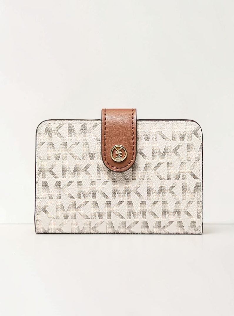 Jet Set Travel Small Signature Logo wallet,35F6GTVF1Y