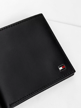 Immediate Tommy Flag Emblem  Credit Card Wallet Serial AM00655