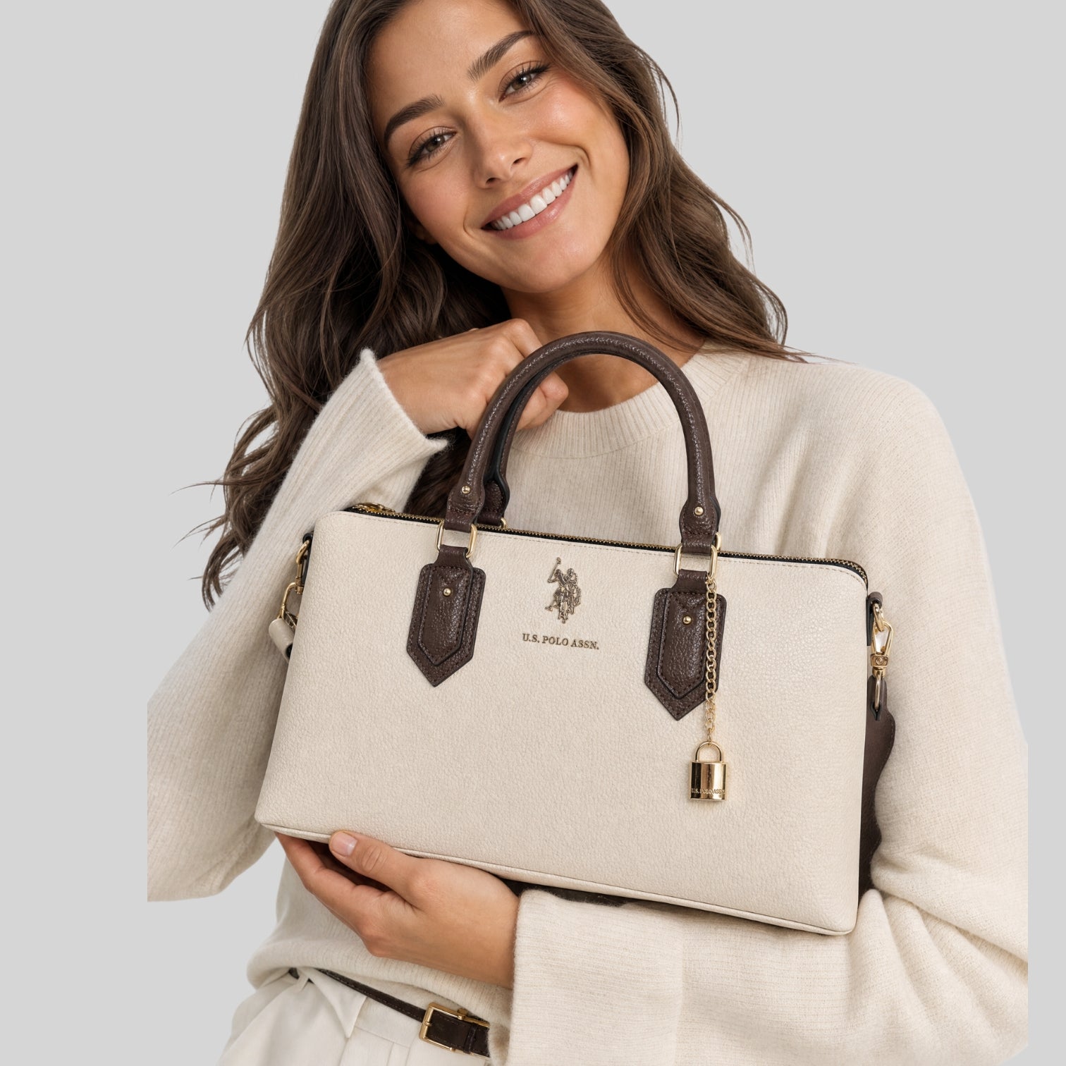 LOCK CHAIN SATCHEL BAG WITH CROSSBODY STRAP،27V0063-AA00A