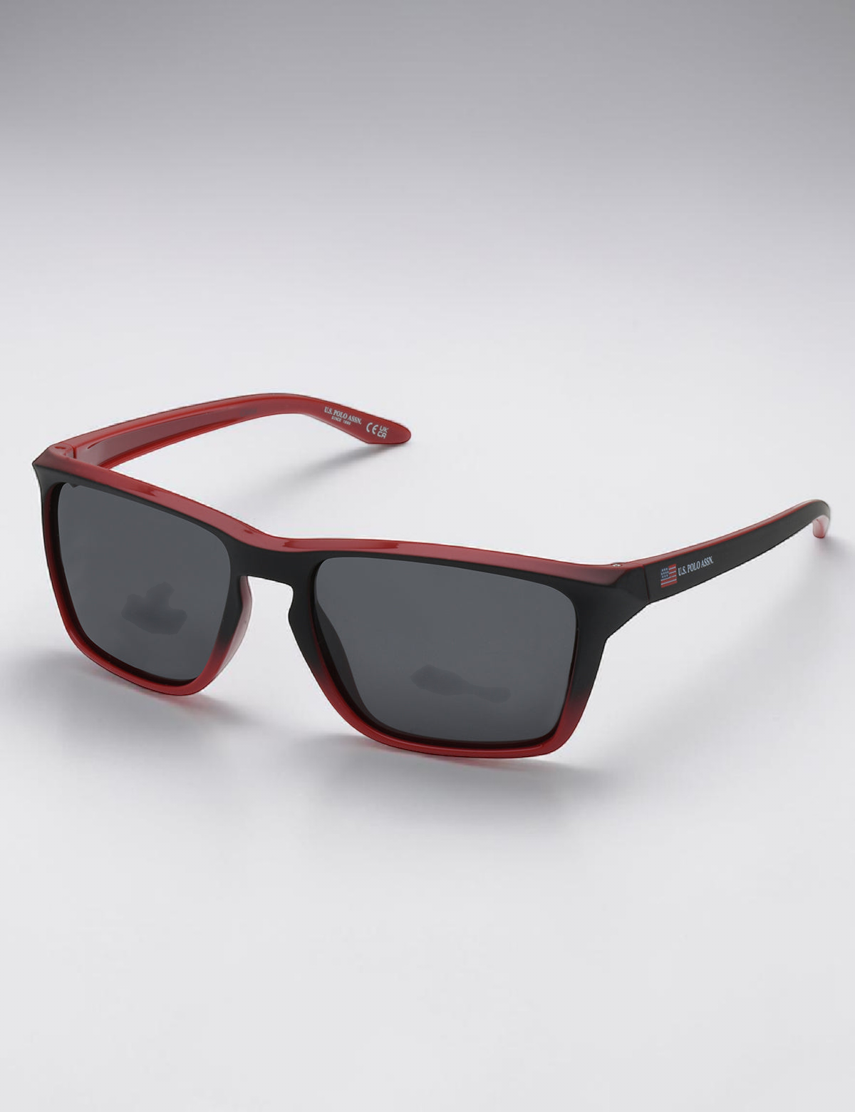 RECTANGULAR FRAME SUNGLASSES
Serial PA3014-0000A