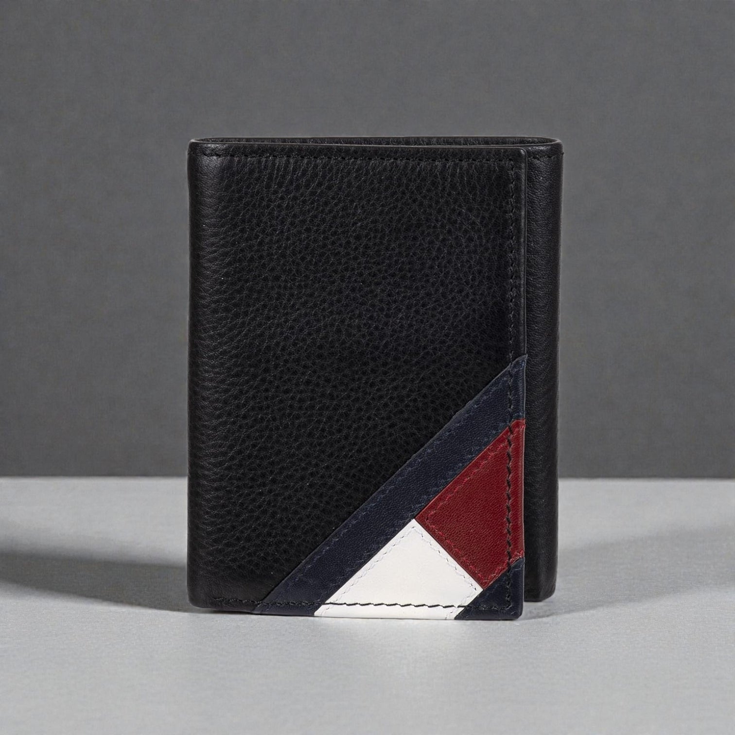 Tommy Hilfiger Men's Trifold Wallet