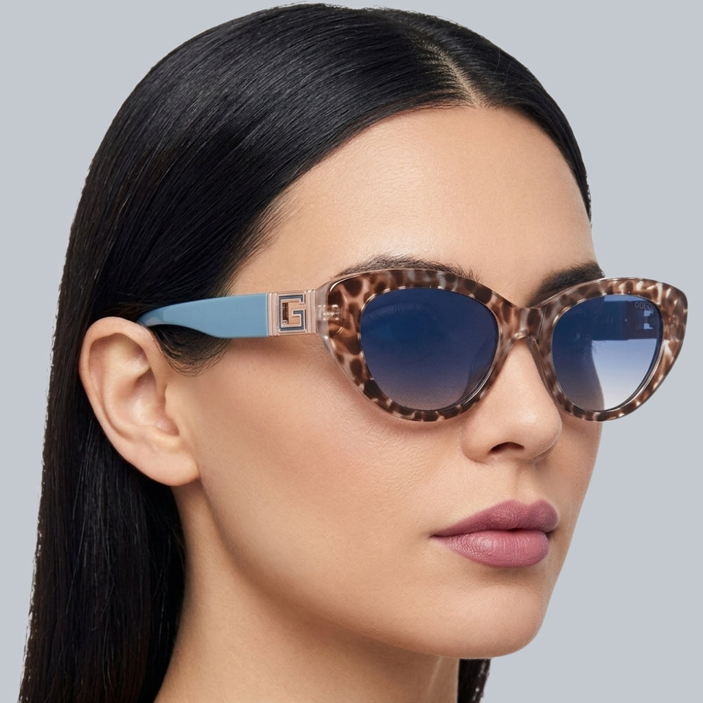 Guess
Blue Gradient Cat Eye Ladies Sunglasses
Item No. GU7849 92W 51